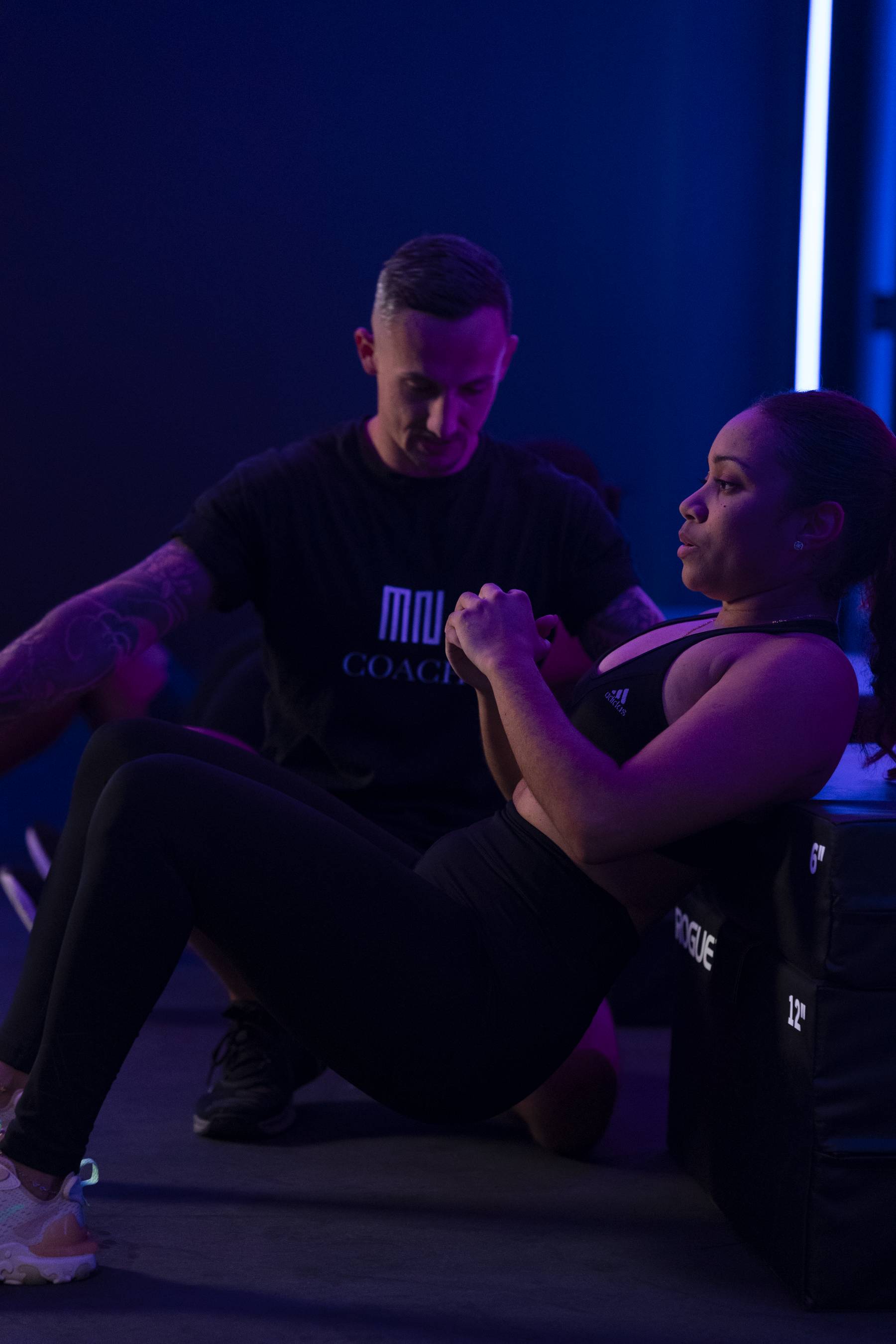 Coach sportif MONT NOIR accompagnant un adhérent au club La Kanopée, à La Possession